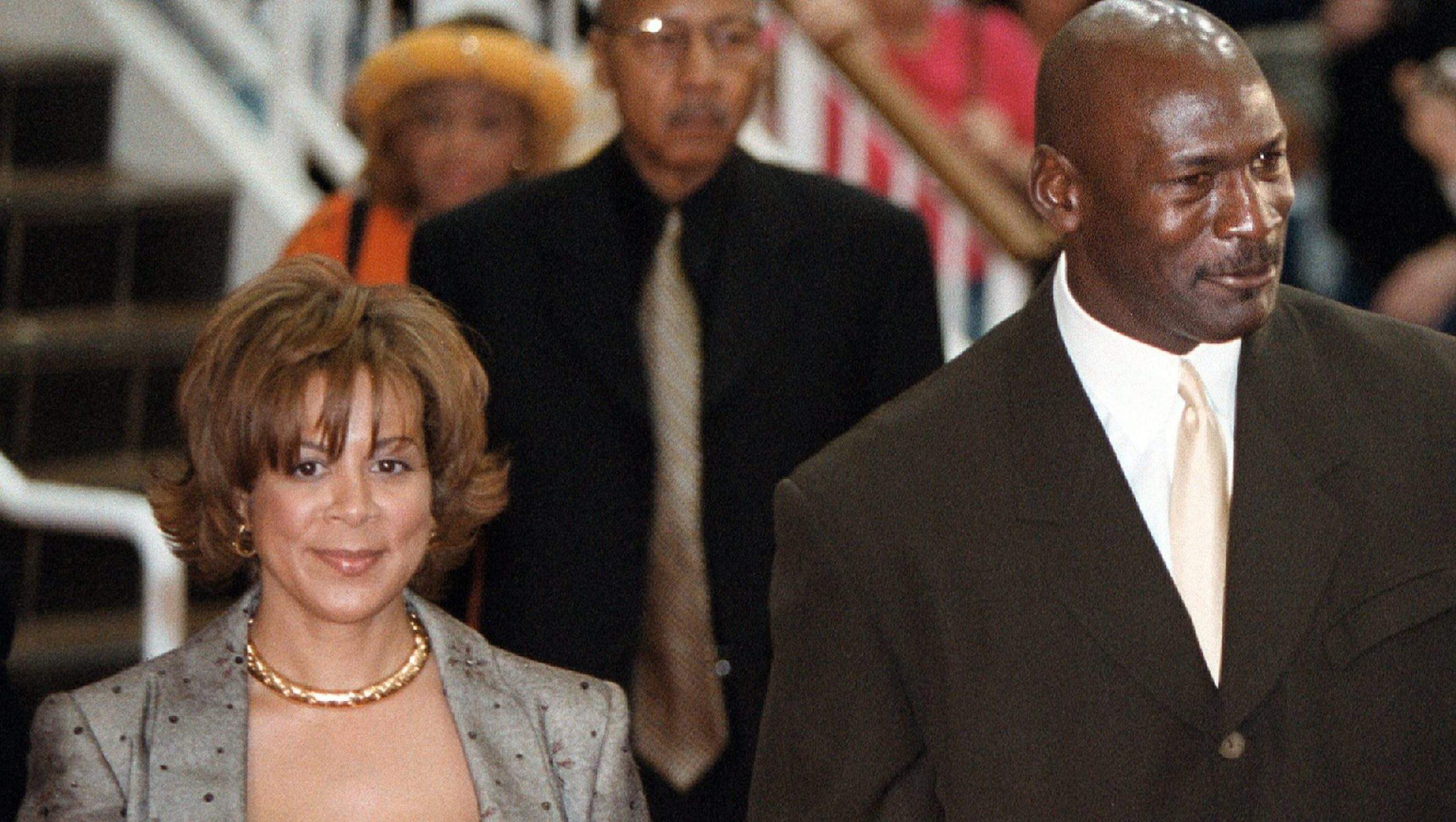 Juanita Vanoy (2021 Wiki) Michael Jordan First Wife Bio ...
